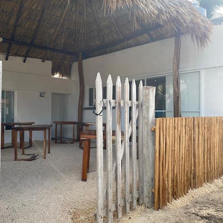 Casa Colibri El Cuyo Aparthotel Exterior foto